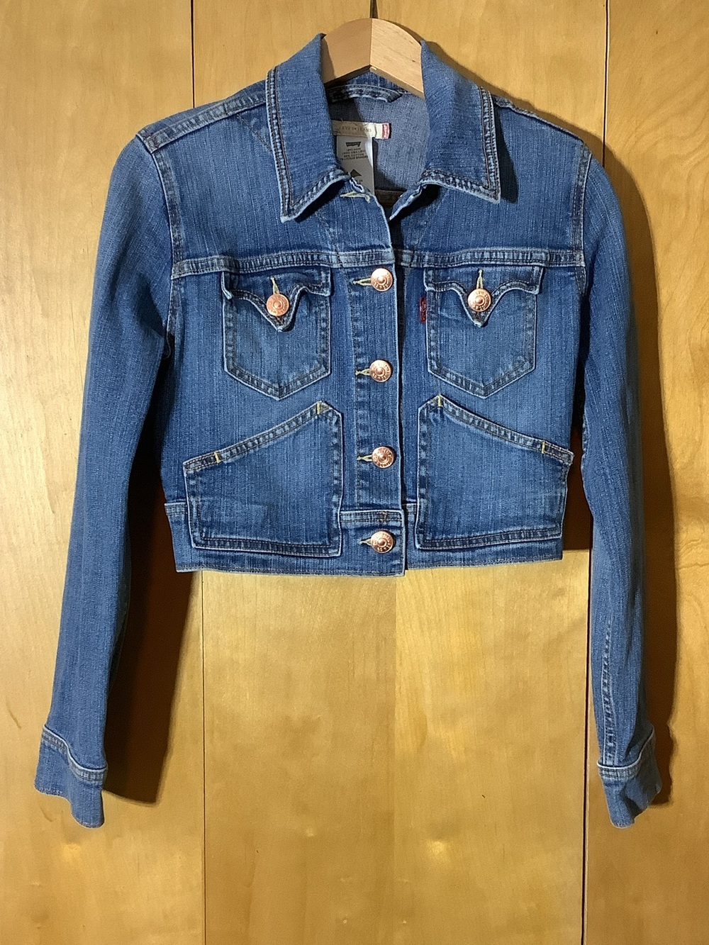 Levi’s cropped denim jacket, size medium
